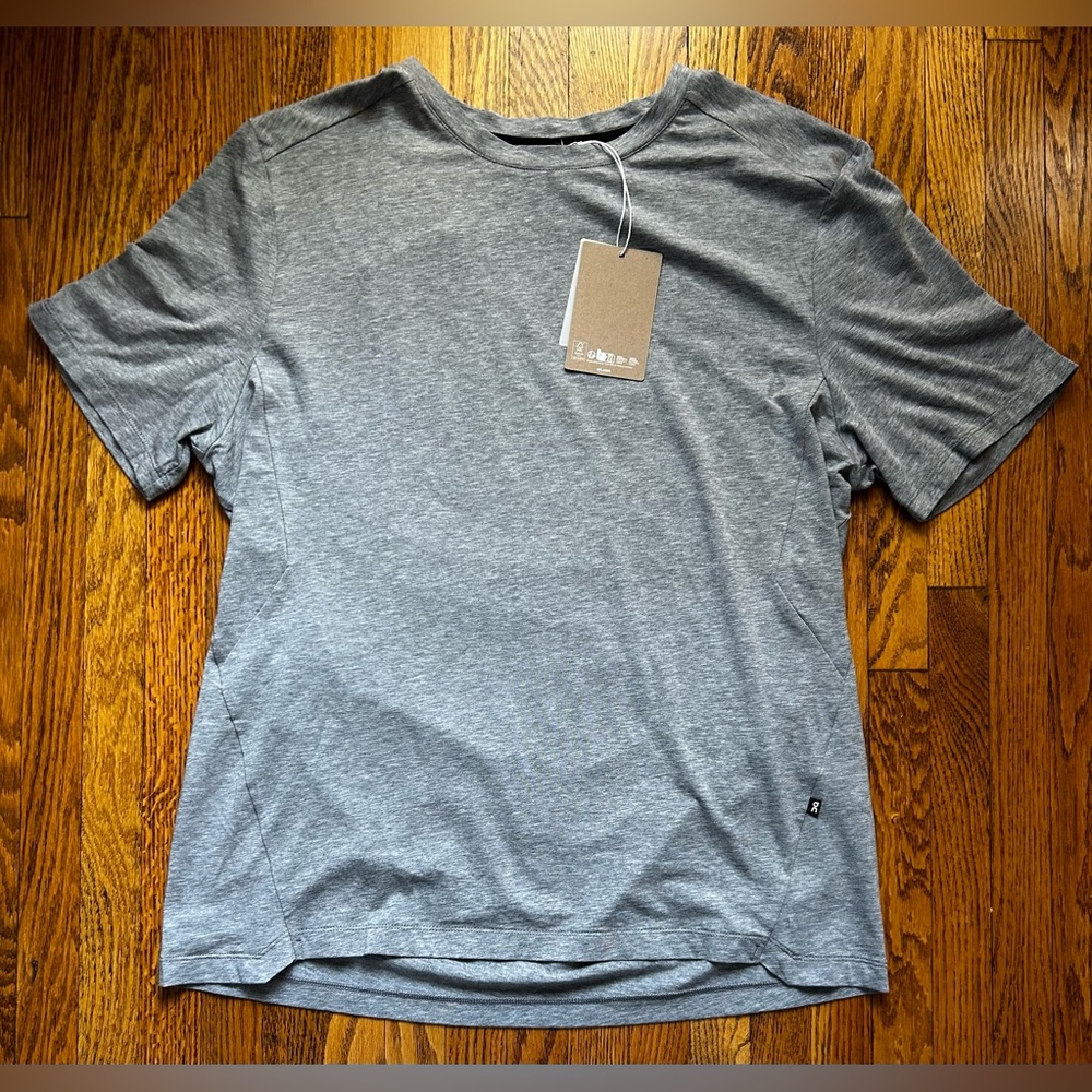 MEN’S On Running T-Shirt NEW XL